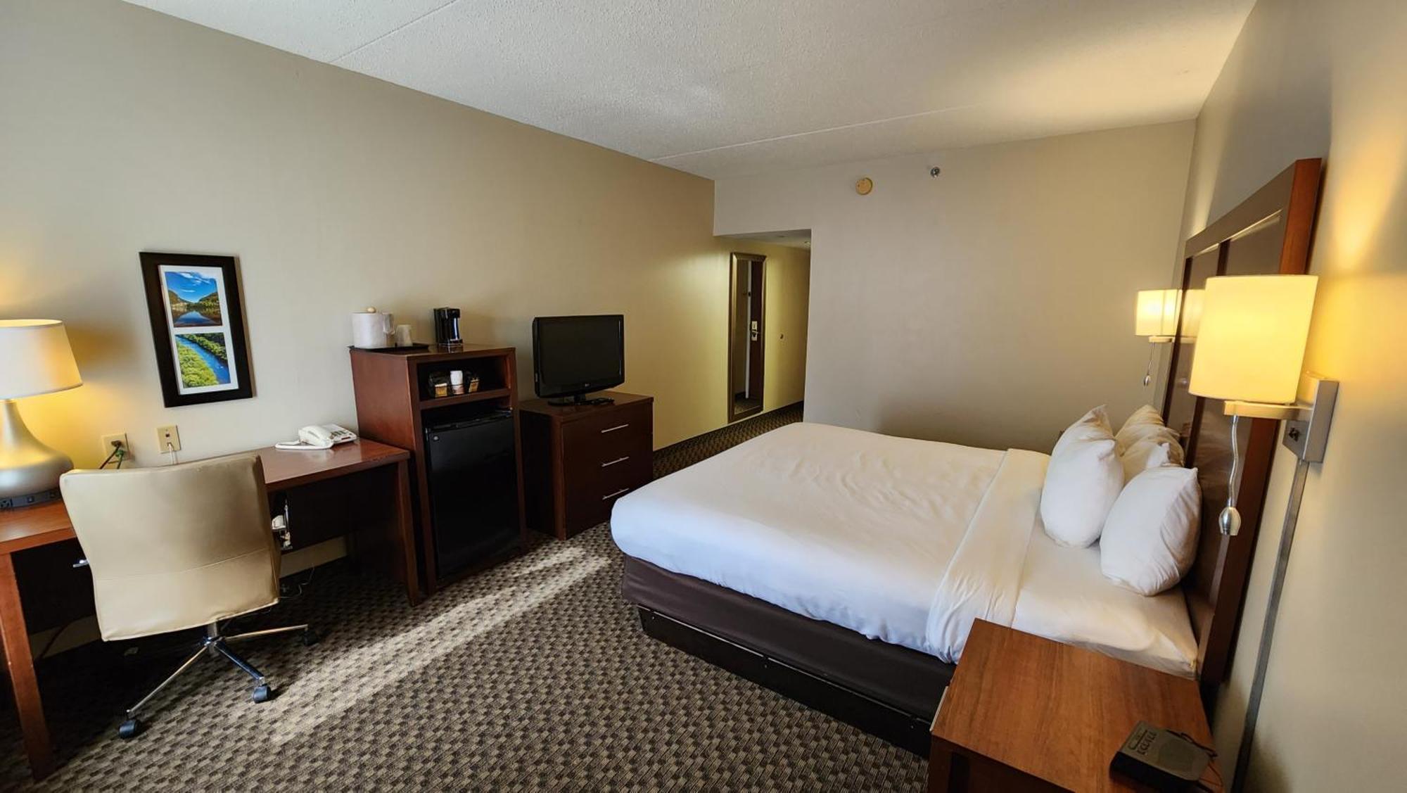 Comfort Inn & Suites Маунт Поконо Стая снимка