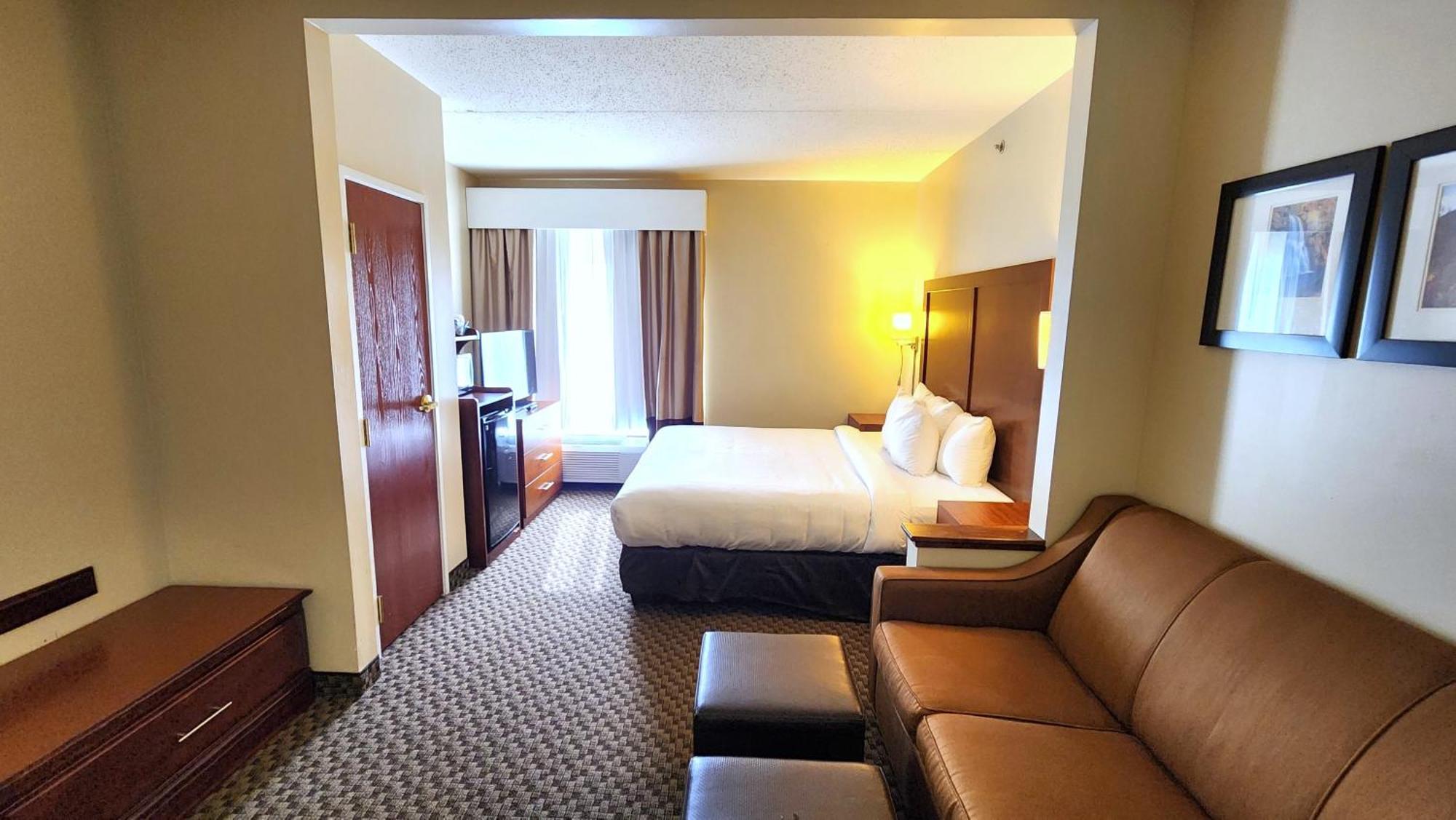 Comfort Inn & Suites Маунт Поконо Екстериор снимка
