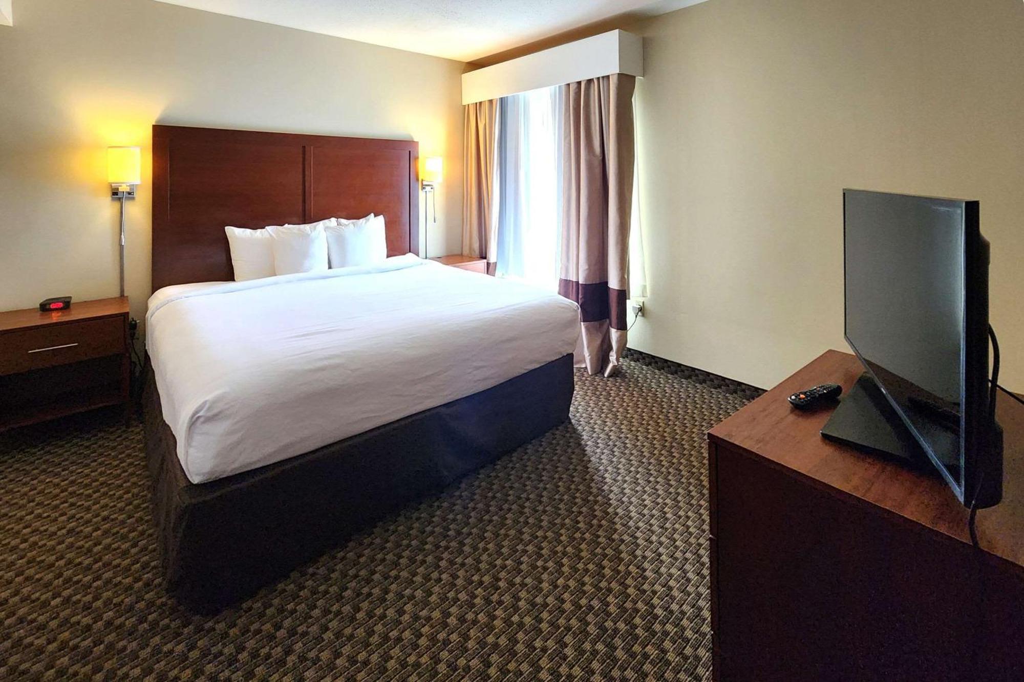 Comfort Inn & Suites Маунт Поконо Екстериор снимка