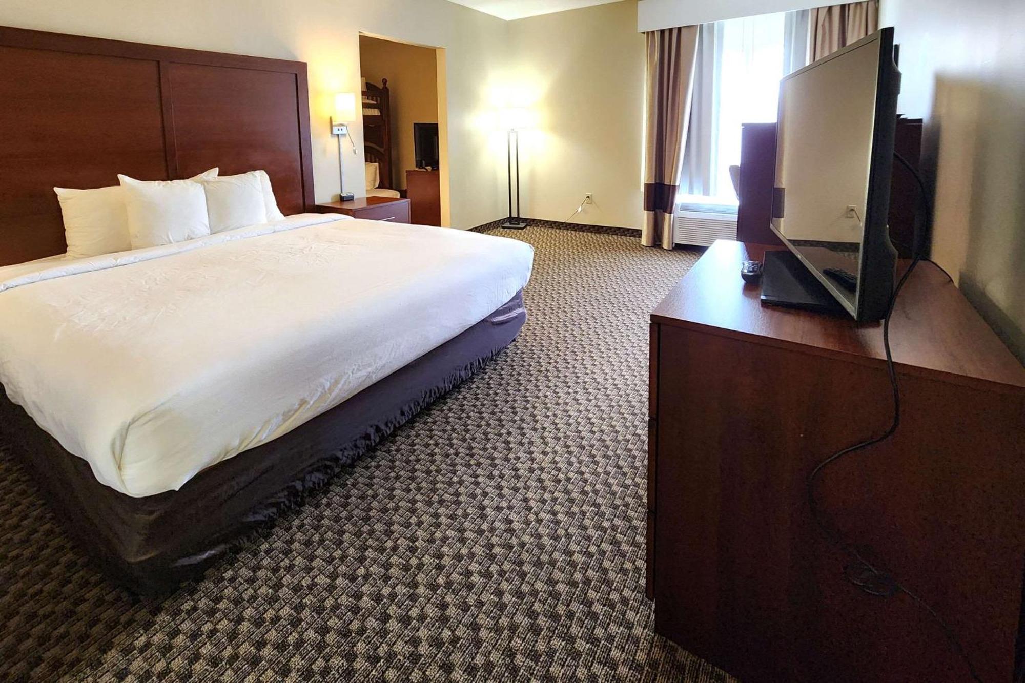 Comfort Inn & Suites Маунт Поконо Екстериор снимка