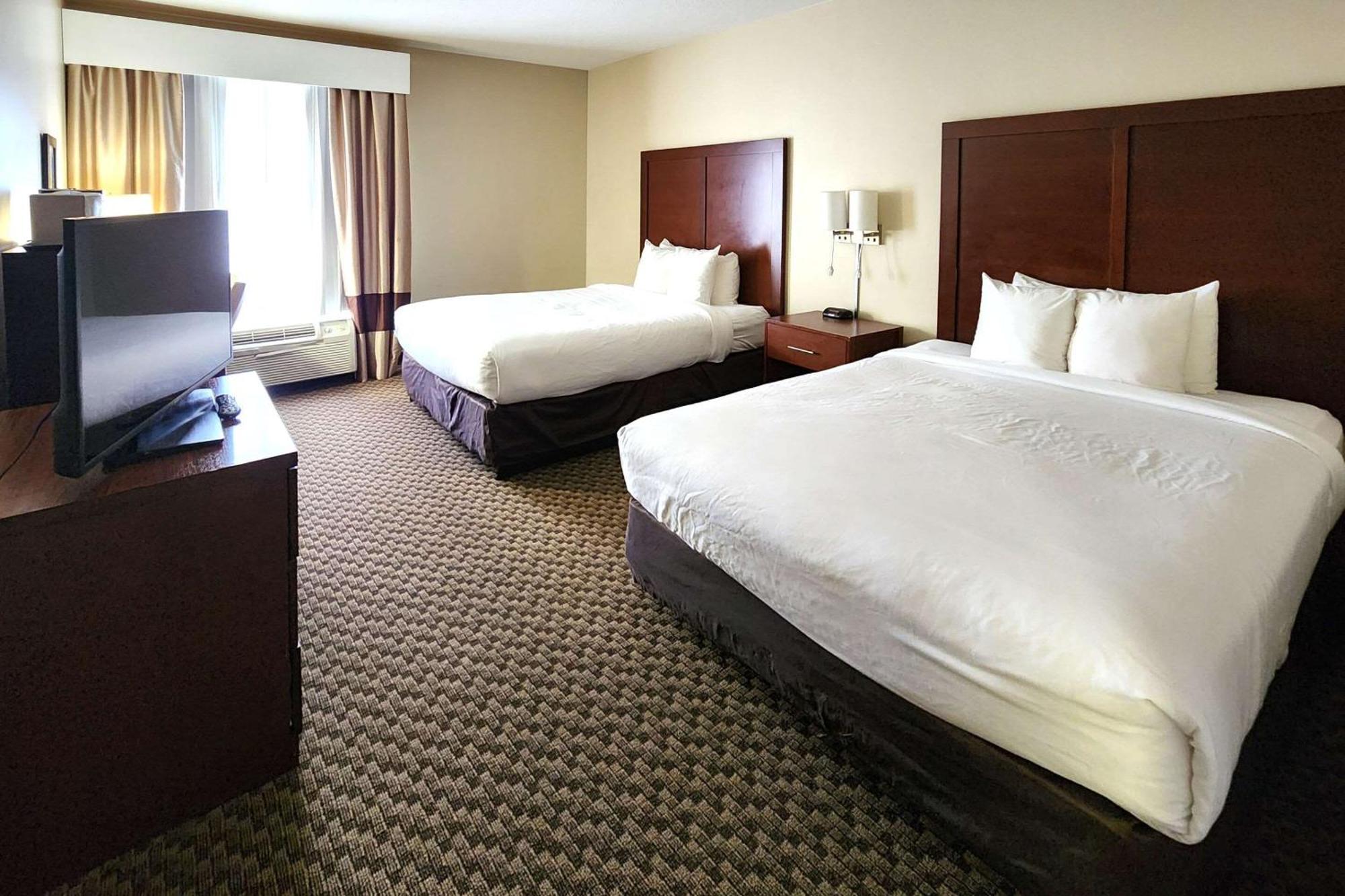 Comfort Inn & Suites Маунт Поконо Екстериор снимка